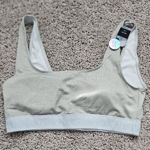 NWT Victoria's Secret Pink Ultimate Gray Sports Bra Top Removable Padding Large